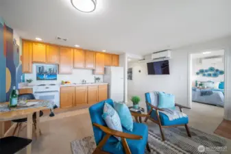 The lower level features a 2nd kitchen, greatly increasing the possible uses.