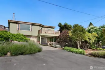 2 car garage with large driveway