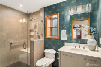 2nd ensuite bath