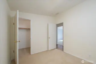 with a walk in closet