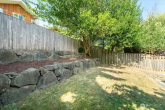 Garden bed