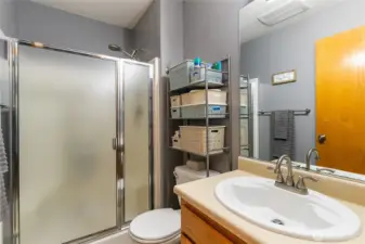 En Suite Bathroom