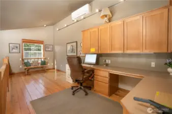 Loft with den & bedroom combo.