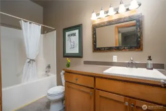 Second full bathroom of gathering room.