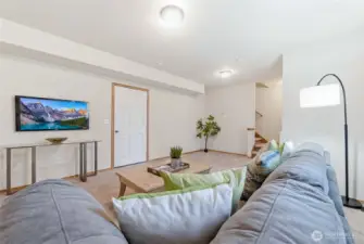 Bonus room also has access to 2-car garage