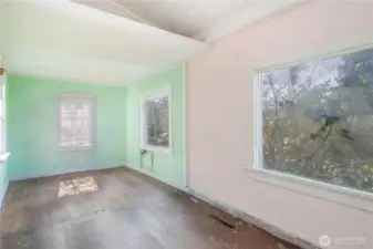 lean-to addition / bedroom