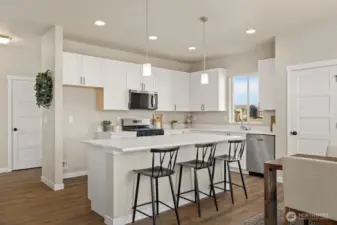 Photographs are for illustrative purposes only. Features, finishes, interior/exterior colors, landscaping and floorplan shown may vary from actual homes built