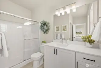 Photographs are for illustrative purposes only. Features, finishes, interior/exterior colors, landscaping and floorplan shown may vary from actual homes built