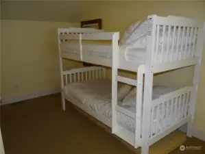 Loft Bedroom Bunks