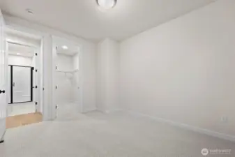 Main floor guest suite/den w/ 3/4 bath adjacent