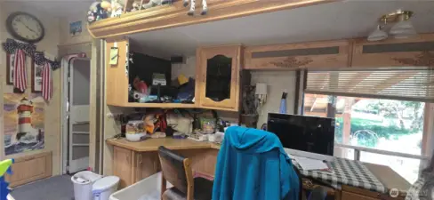 Nice work station