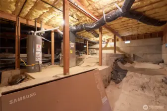 Here's the unfinished basement with tons of storage area!