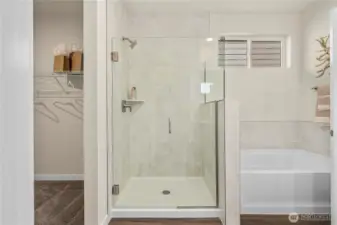 Disclaimer Secondary photos of same floor plan on different lot in different community: Photos are from another Aurora, finishes, upgrades, and features may vary.