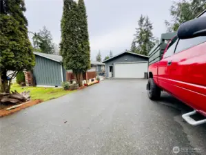 driveway depth perspective