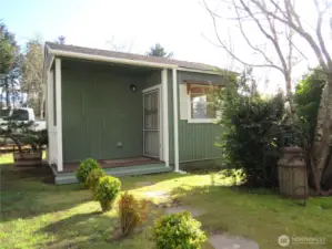 Lets look at the outbuilding, first.