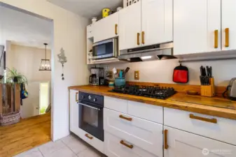 beautiful hardwood kitchen counter tops