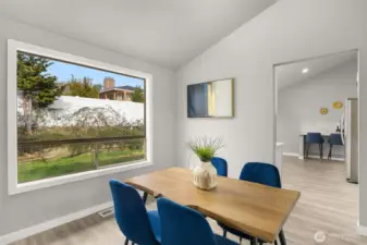 dining space off kitchen