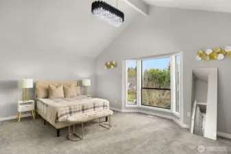 upstairs master bdrm