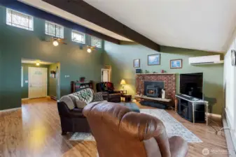 Bright and open floorplan.