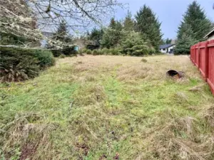 9,000 sf Grays Harbor Bay view lot at Ocean Shores, WA