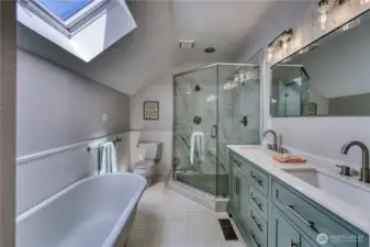 Level 2 Primary ensuite with double sinks and skylights.