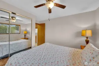 2nd bedroom