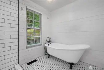 With a beautiful clawfoot tub!