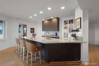 Bar Lower