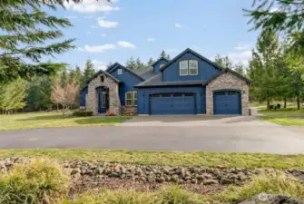 Beautiful 4 bedroom home on 2.5 serene acres in The Estates at Sugarloaf Mountain