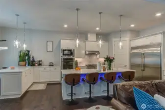 Plenty of room to informally dine or serve on the island or peninsula