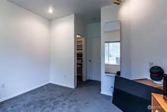 2nd bedroom looking towards walk-in closet