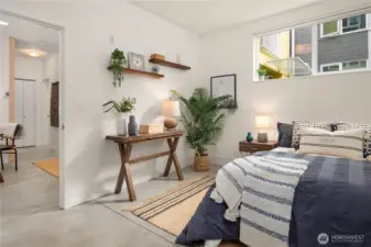 Great ceiling height, cozy surroundings.