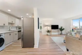 Amazing Renovated Home with Port Gardner View!!!