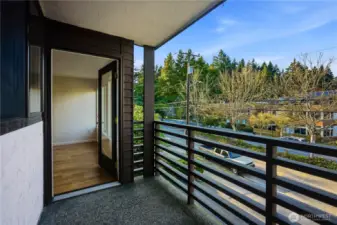 Yep- thats Discovery Park in the background.