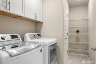 Laundry Room w Storage
