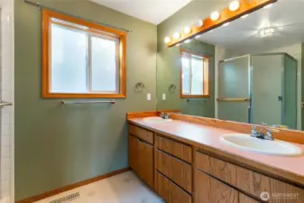 Primary Suite Bath.