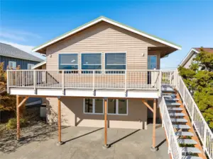 Come enjoy this modest home at a modest price. Update to your personal taste at your own speed...if you are not too busy enjoying boating! This is one of the great buys at Sandy Point! Don't miss out!
