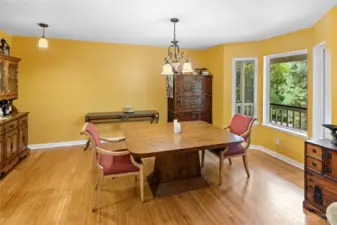 Formal dining room