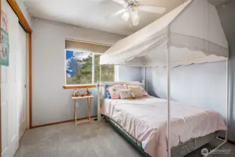 2nd Upstairs Bedroom