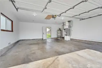 Attached 2 car garage