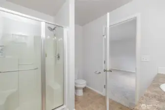 Perks also included ample sized shower and walk-in closet!