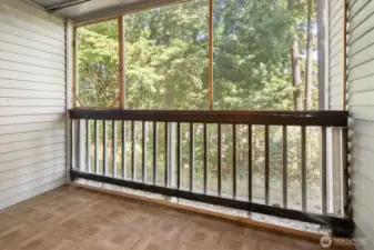 Have a friendly feline? The enclosed patio is a perfect “catio”.