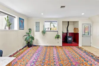 Spacious Family Room (Basement)