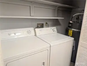 in unit washer and dryer.