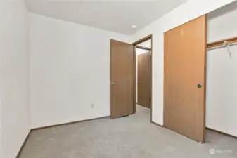 2nd bedroom.