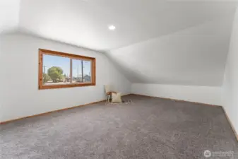 Extra large upstairs bedroom 1