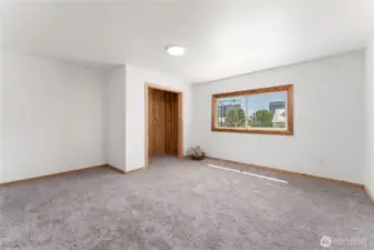 Upstairs bedroom 2
