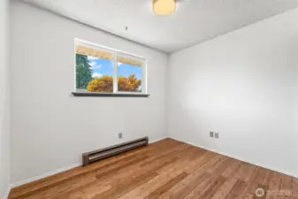 2nd bedroom