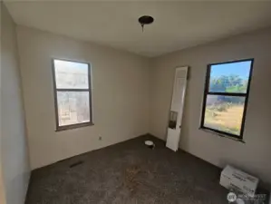 Upstairs Bedroom 2