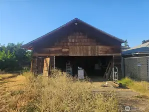 Garage/Shop